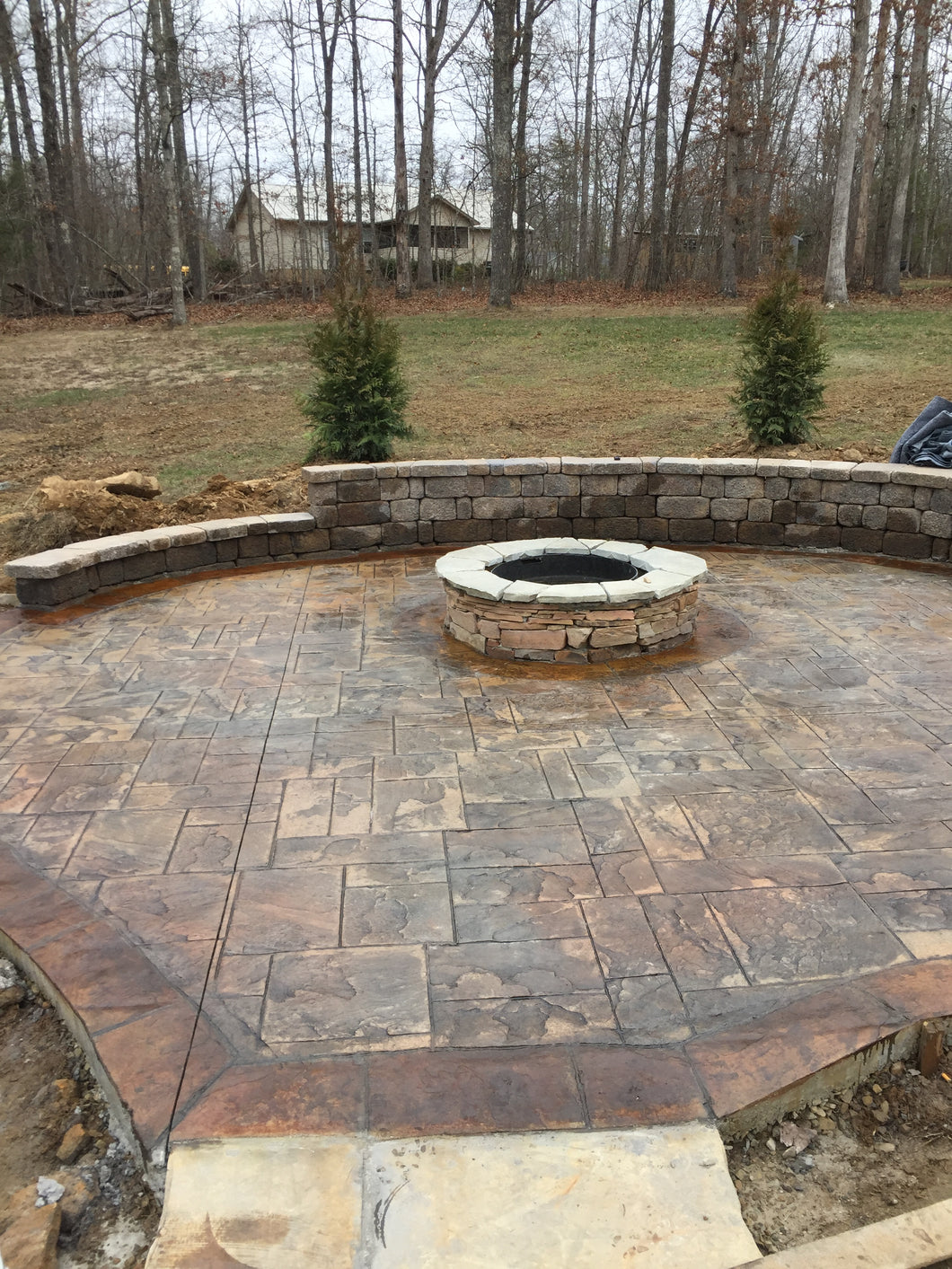 waterfeature retainer wall patio outdoor kitchen New construction Low Voltage Lighting Landscaping Landscapes Irrigation Hardscaping Glade fireplace firepit faux rock Fairfield curb Cumberland county Crossville Landscaping Crossville concrete